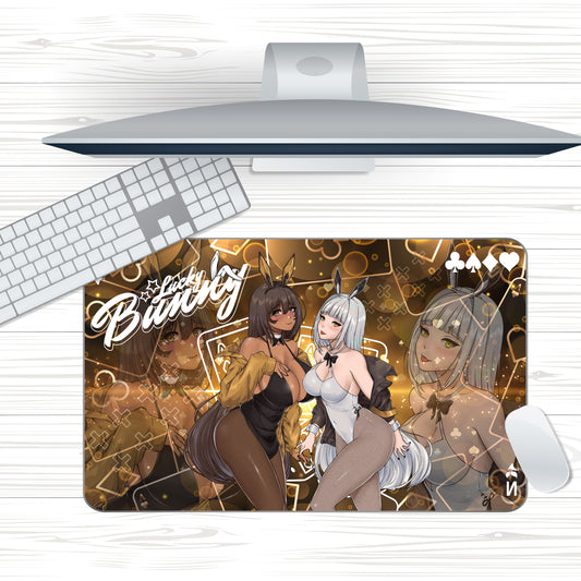 Lucky Bunny Noir & Blanc <3 Mousepad