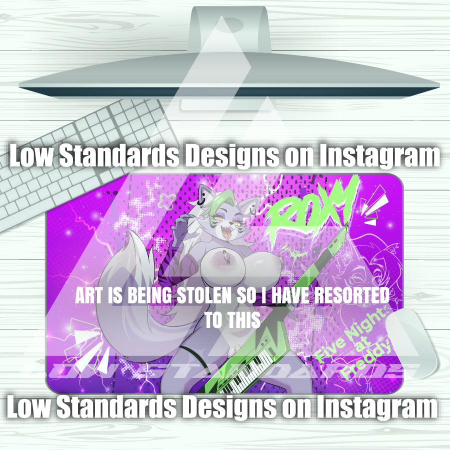 Seductive Roxy FNAF <3 Mousepad